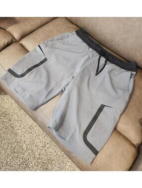 Under Armour Men's Gray Casual Shorts with Elastic Waistband